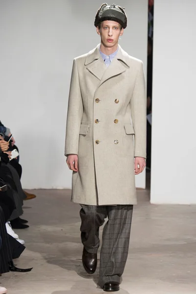 Look 40